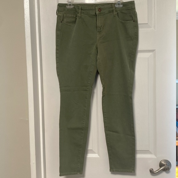 Old Navy Denim - Old Navy Rockstar Skinny Jeans - Size 12 Petite (12P) - Green - NEW WITHOUT TAGS